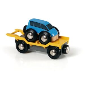 BRIO® WORLD Autotransporter mit Rampe 33577